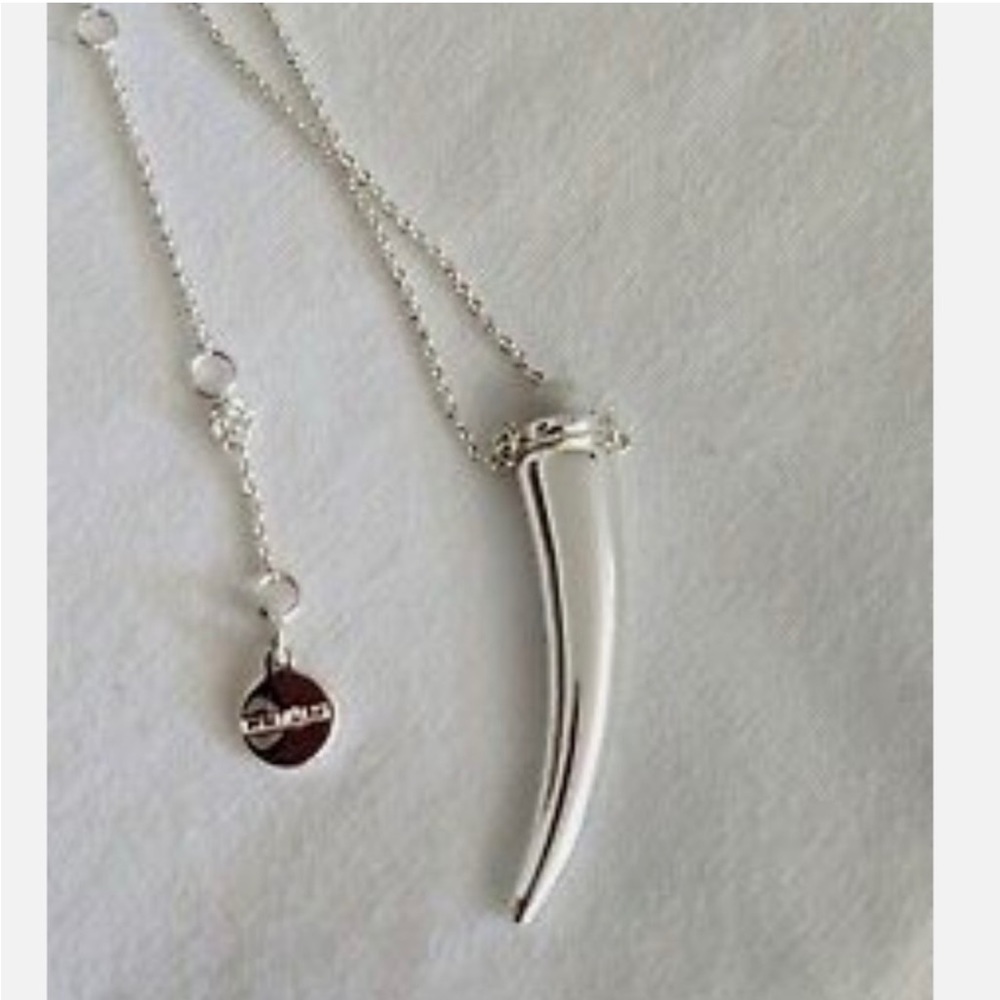Stella & Dot intricate horn long necklace